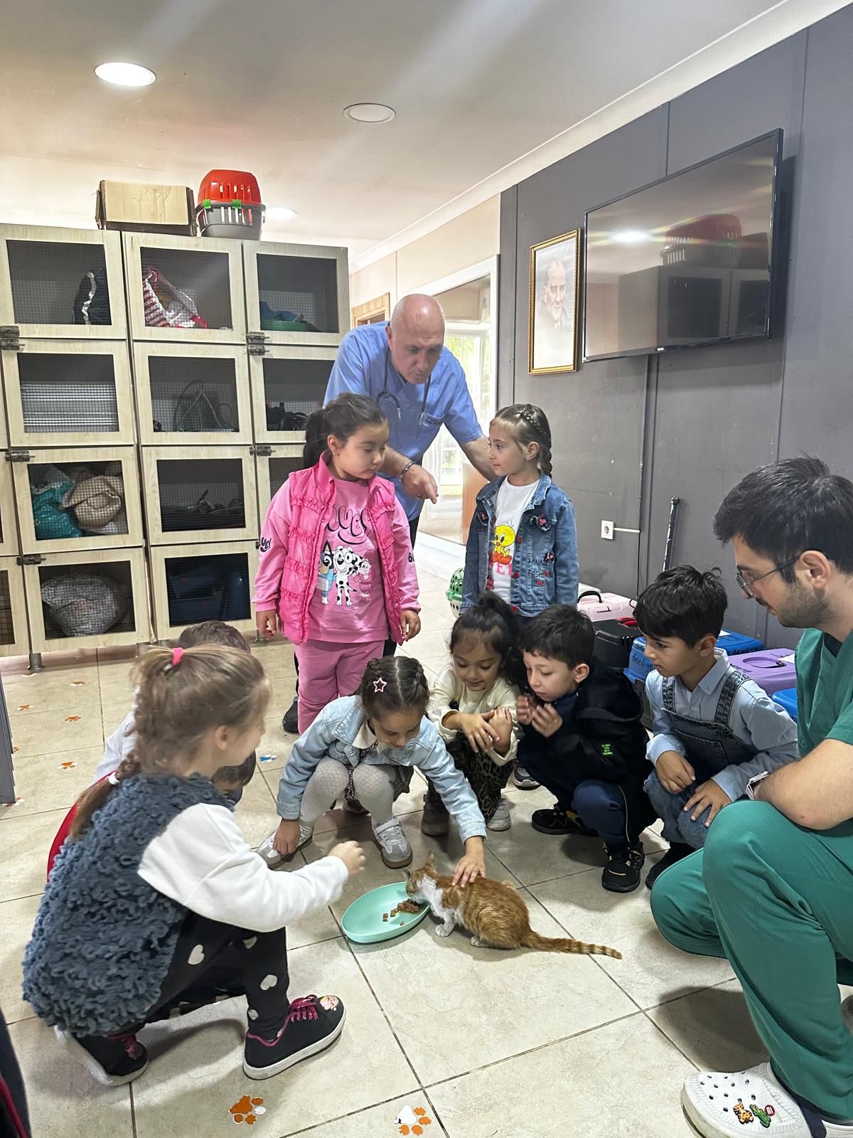 ORTAHİSAR BELEDİYESİ, ÇOCUKLARA HAYVAN SEVGİSİ AŞILIYOR