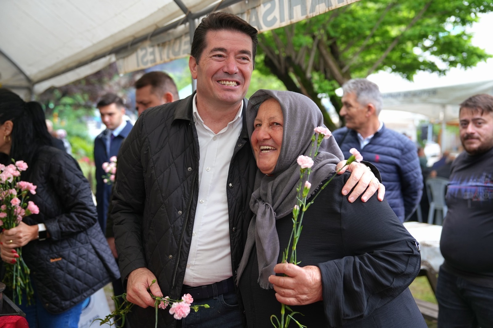 BAŞKAN KAYA, ANNELER GÜNÜ’NÜ KUTLADI